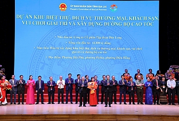 Gia Lai: Tập đoàn Đức Long - Gia Lai và Alpha Seven được trao MOU 15.000 tỉ đồng